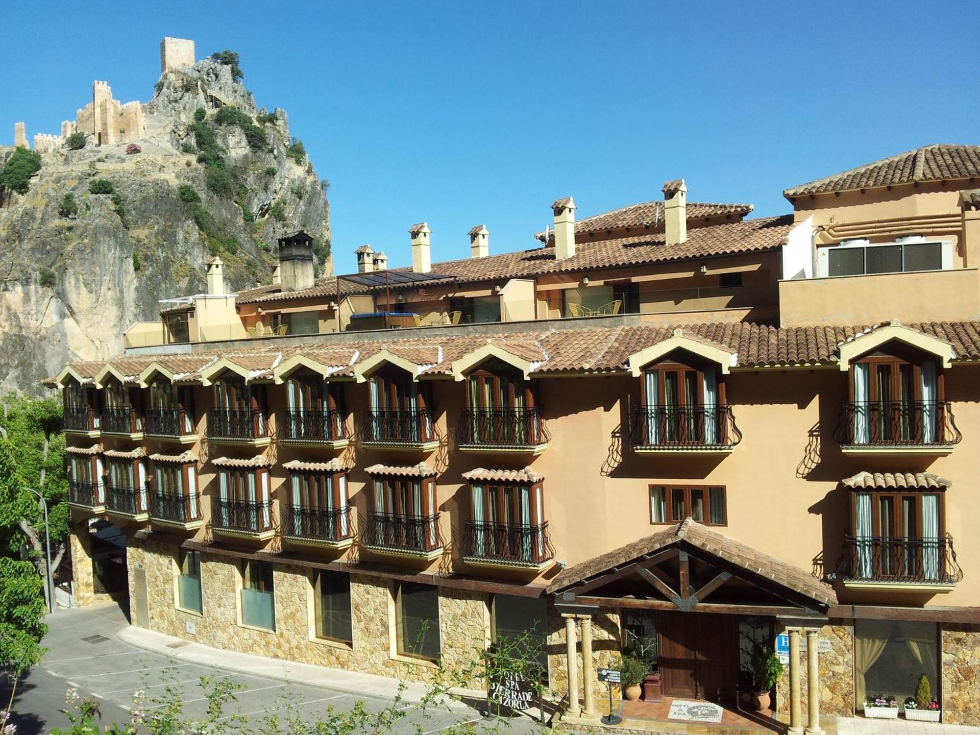 Hotel & Sierra De 4*