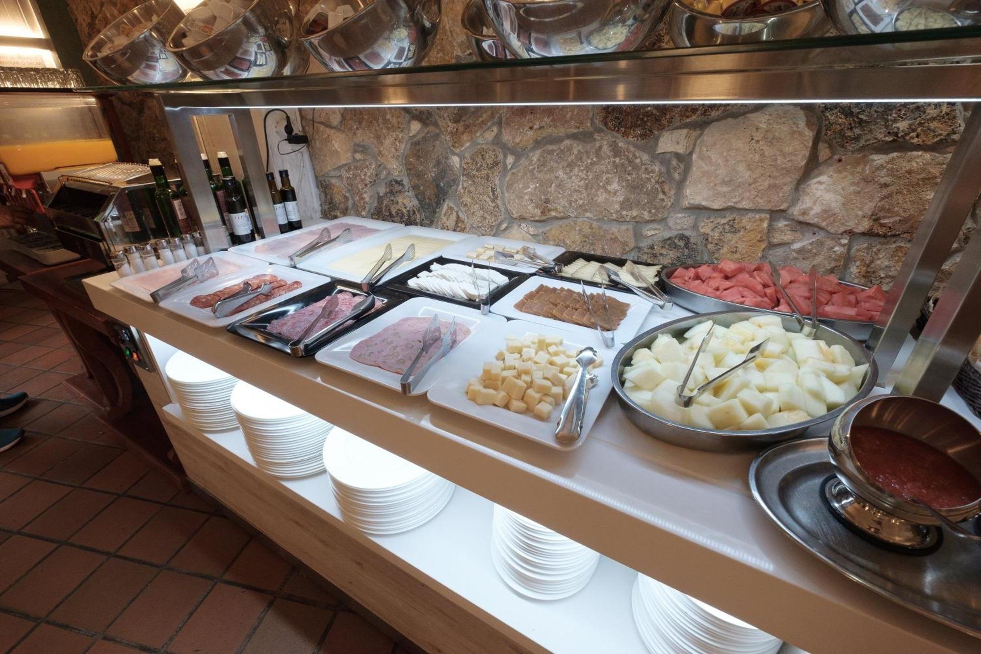 & Sierra De 4* Hotel